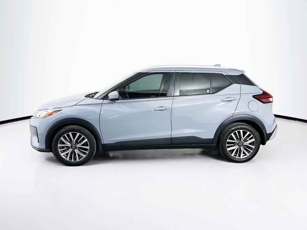Thumbnail: 2023 Nissan Kicks - 3