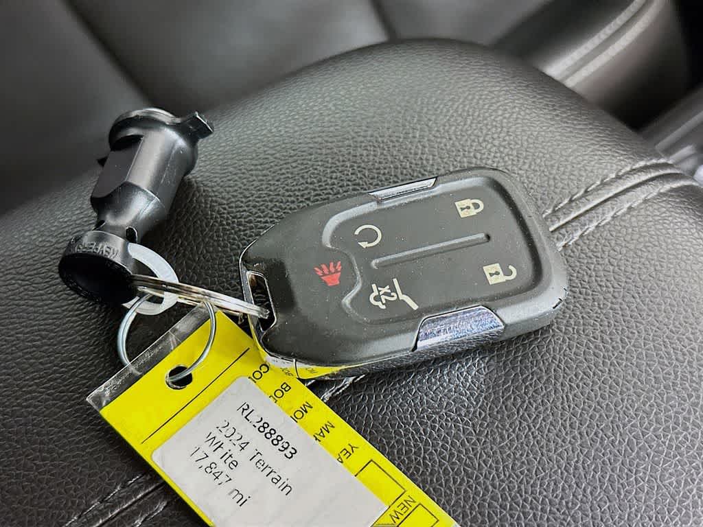 Thumbnail: 2024 GMC Terrain - 21