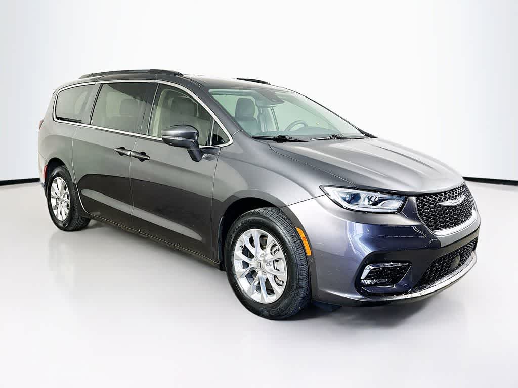 Thumbnail: 2022 Chrysler Pacifica - 23