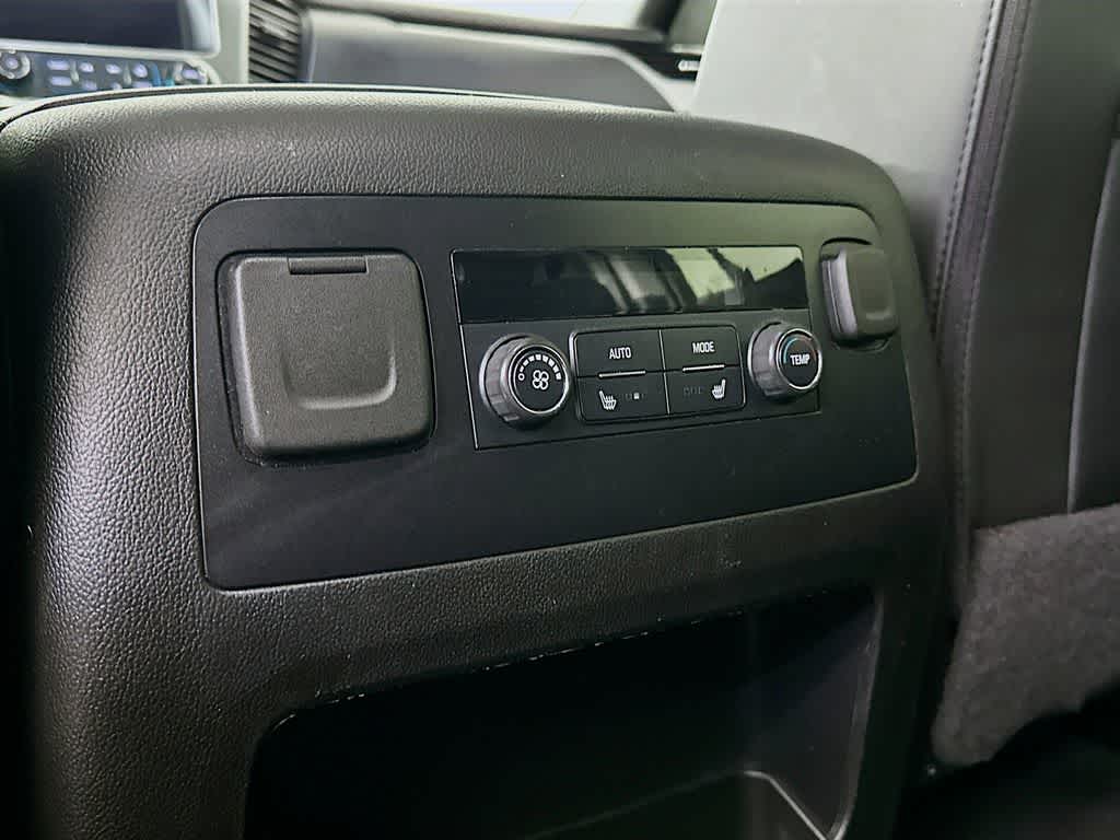 Thumbnail: 2019 Chevrolet Suburban - 13