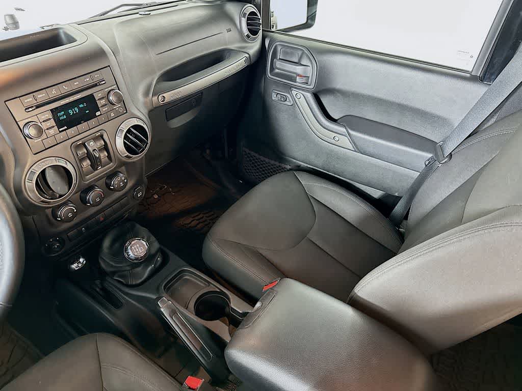 Thumbnail: 2016 Jeep Wrangler - 11