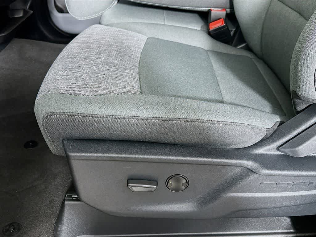 Thumbnail: 2026 Ford F-250 - 31