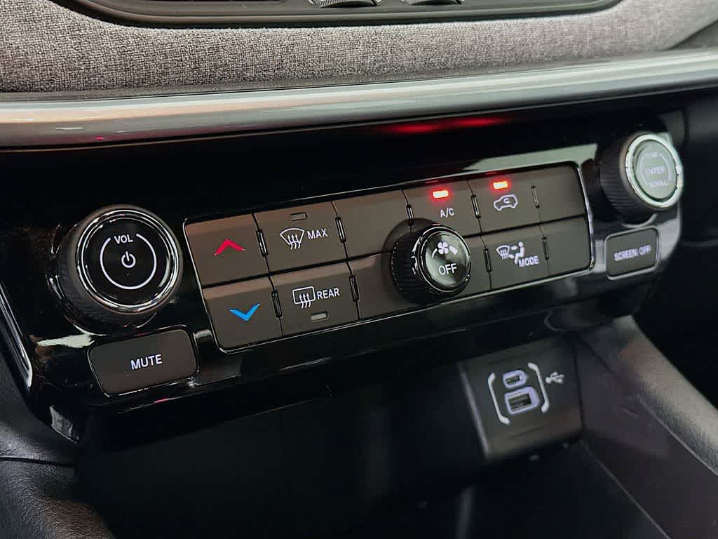 Thumbnail: 2024 Jeep Compass - 18