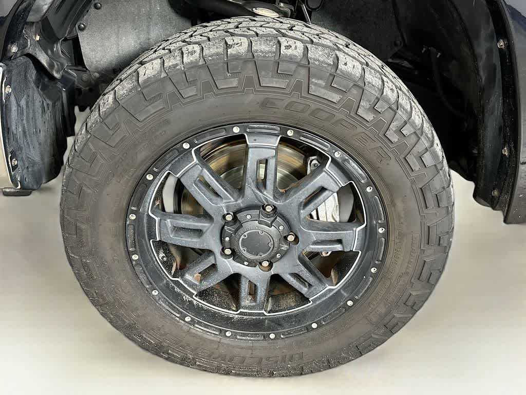 Thumbnail: 2017 Toyota Tundra - 8