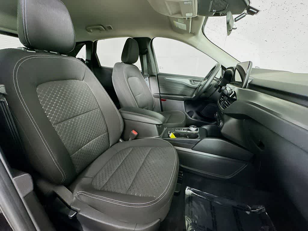 Thumbnail: 2023 Ford Escape - 14