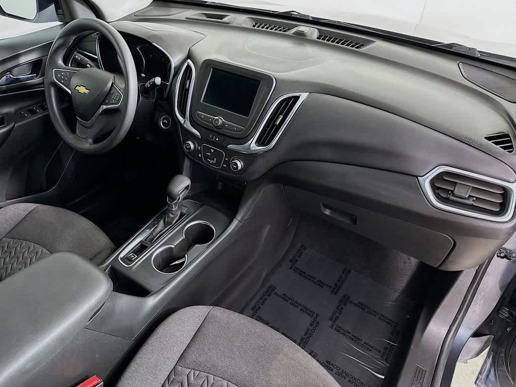 Thumbnail: 2022 Chevrolet Equinox - 32