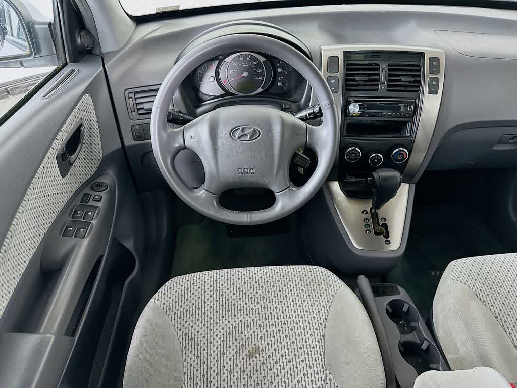 Thumbnail: 2005 Hyundai Tucson - 10