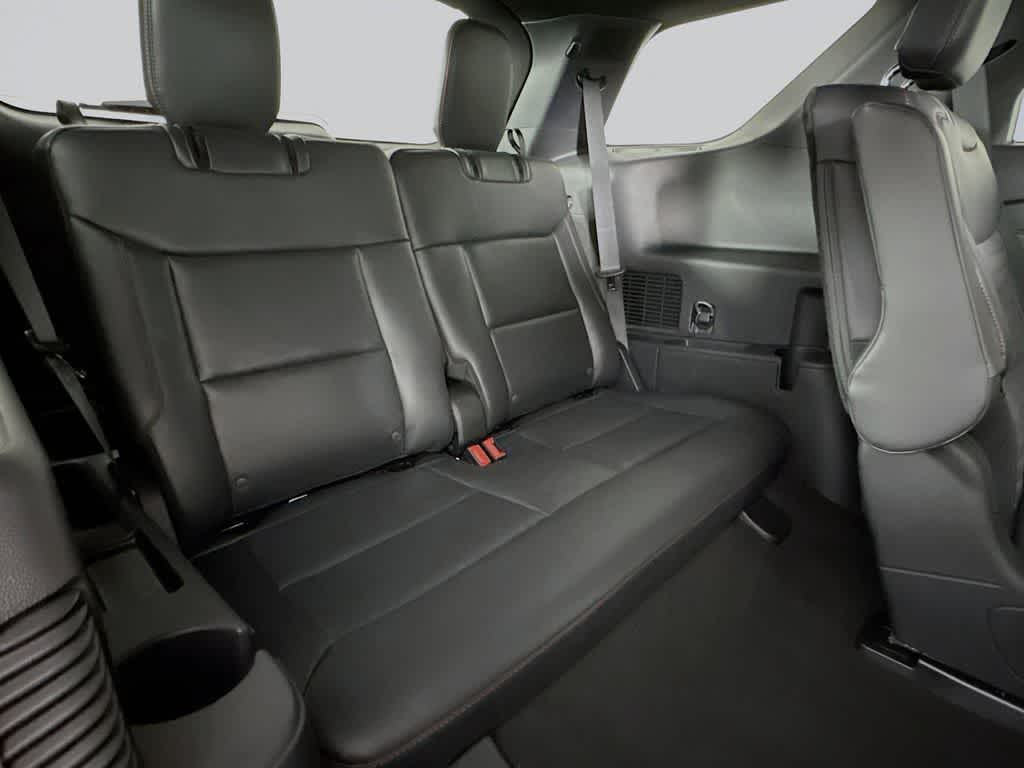 2025 Ford Explorer ST-Line 31