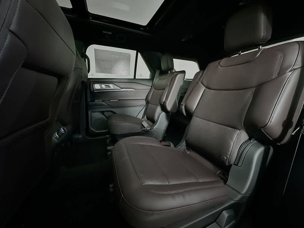 Thumbnail: 2025 Ford Explorer - 15