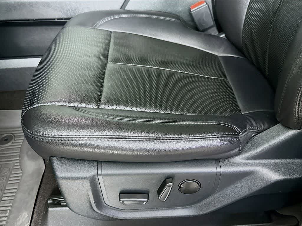 Thumbnail: 2021 Ford Expedition - 28