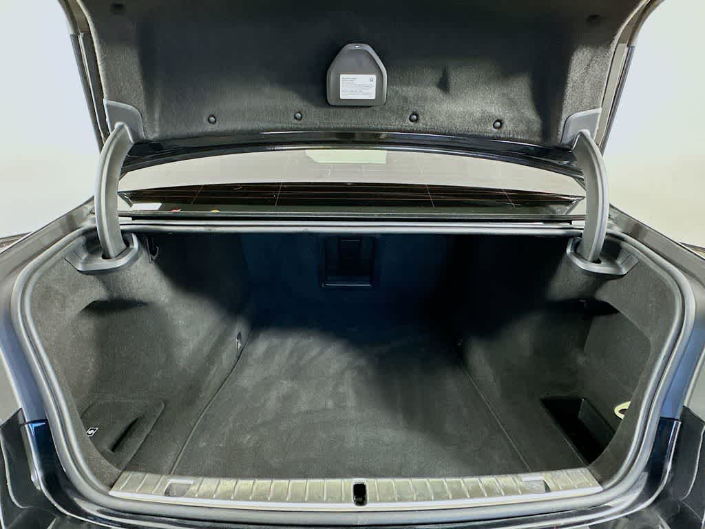 Thumbnail: 2020 BMW 7 Series - 19