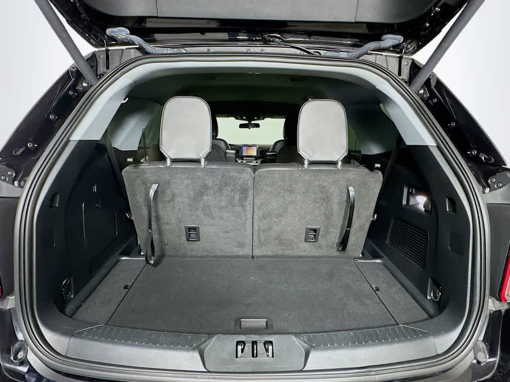 Thumbnail: 2022 Ford Explorer - 21