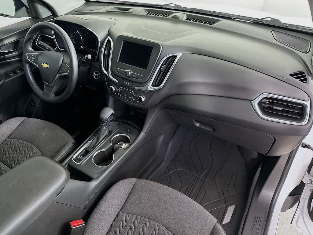 Thumbnail: 2022 Chevrolet Equinox - 32
