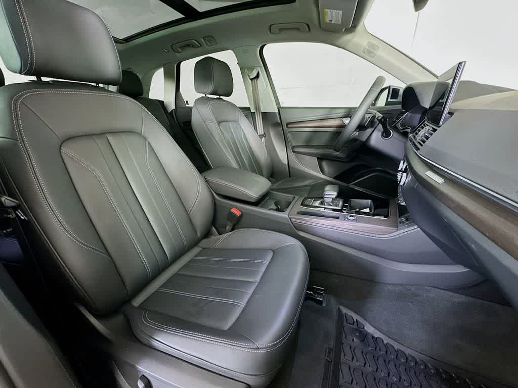 Thumbnail: 2023 Audi Q5 - 15