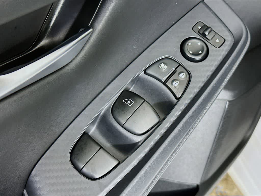 Thumbnail: 2023 Nissan Sentra - 28