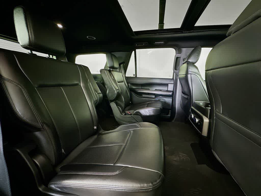 Thumbnail: 2021 Ford Expedition - 31