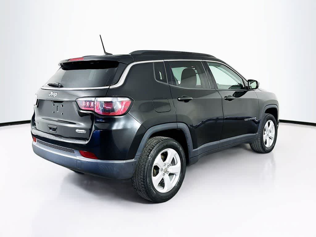 Thumbnail: 2019 Jeep Compass - 25