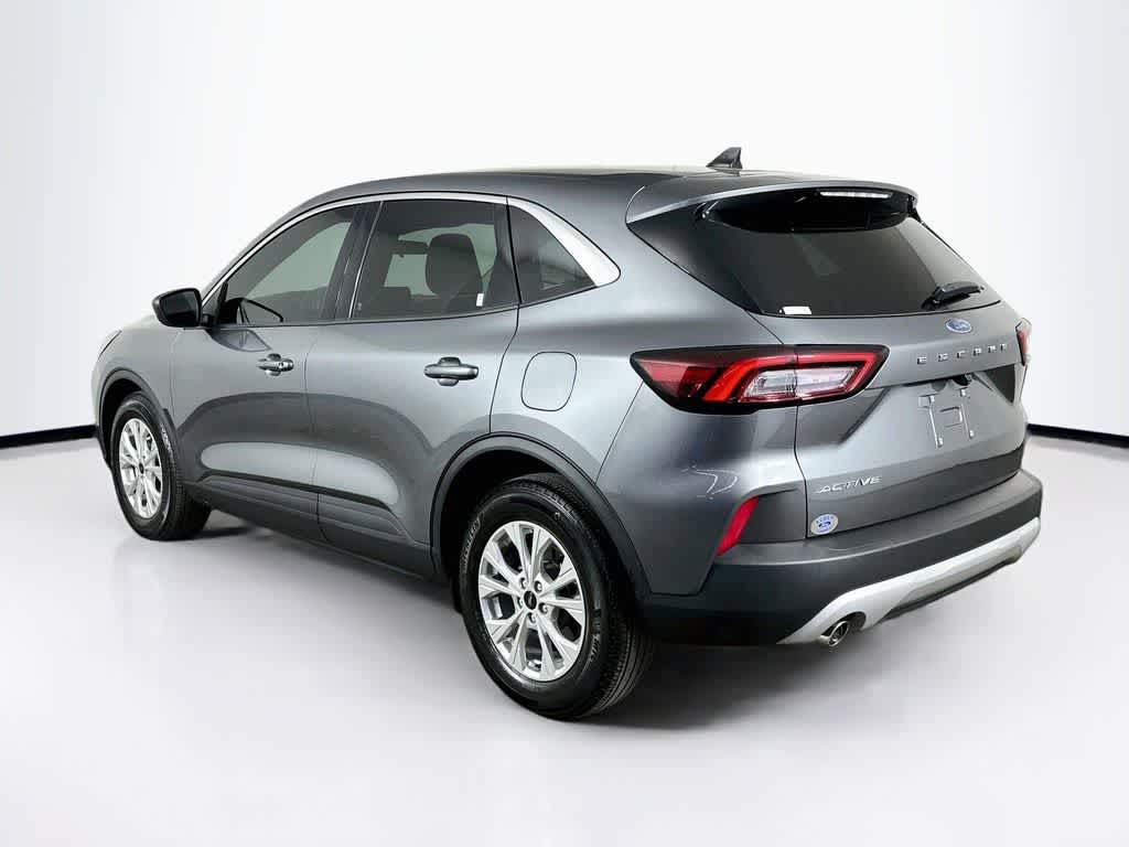 Thumbnail: 2023 Ford Escape - 4