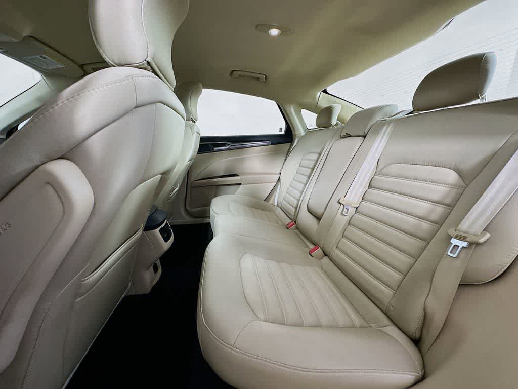 Thumbnail: 2015 Ford Fusion - 13