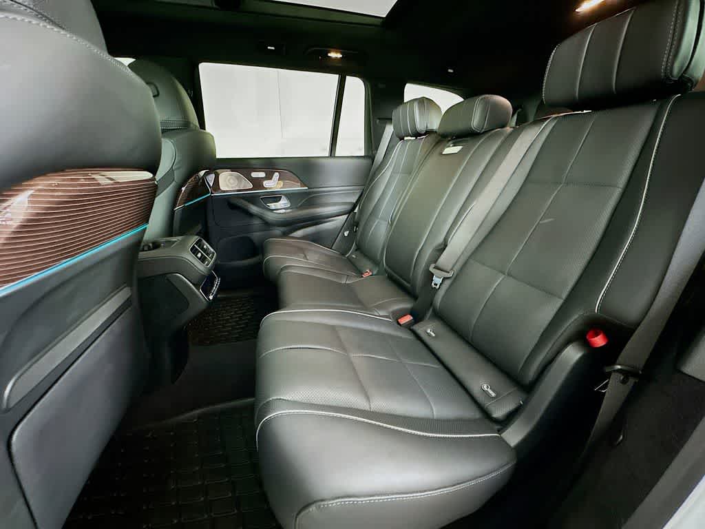 2023 Mercedes-Benz GLS 580 14