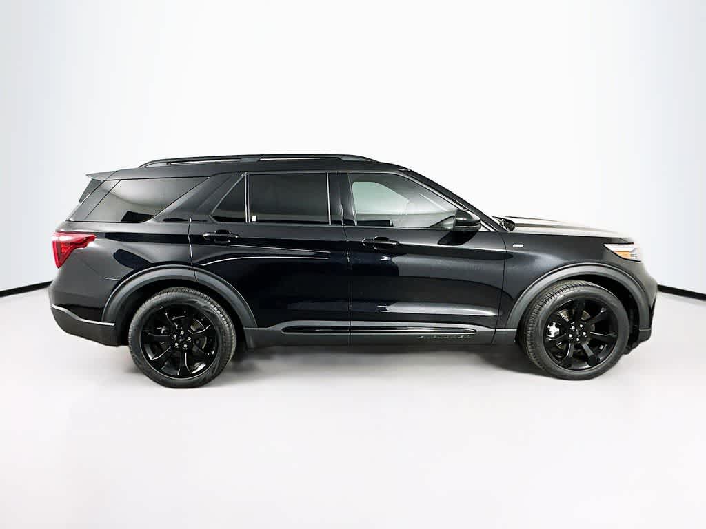 Thumbnail: 2023 Ford Explorer - 25