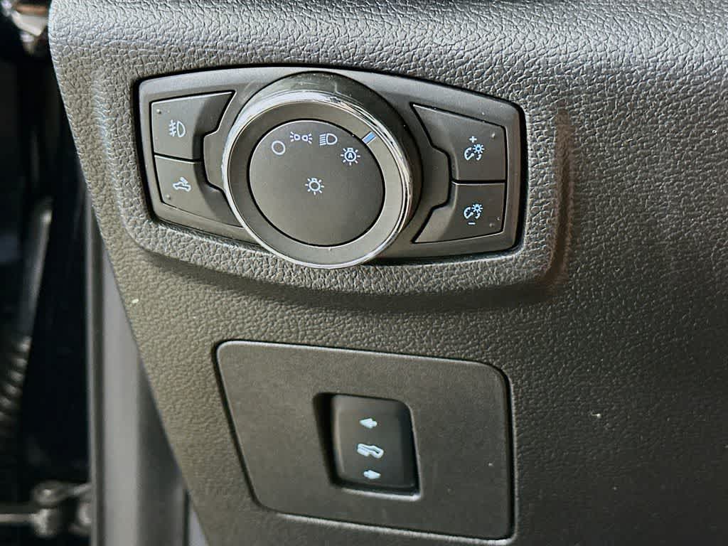 Thumbnail: 2017 Ford F-150 - 14