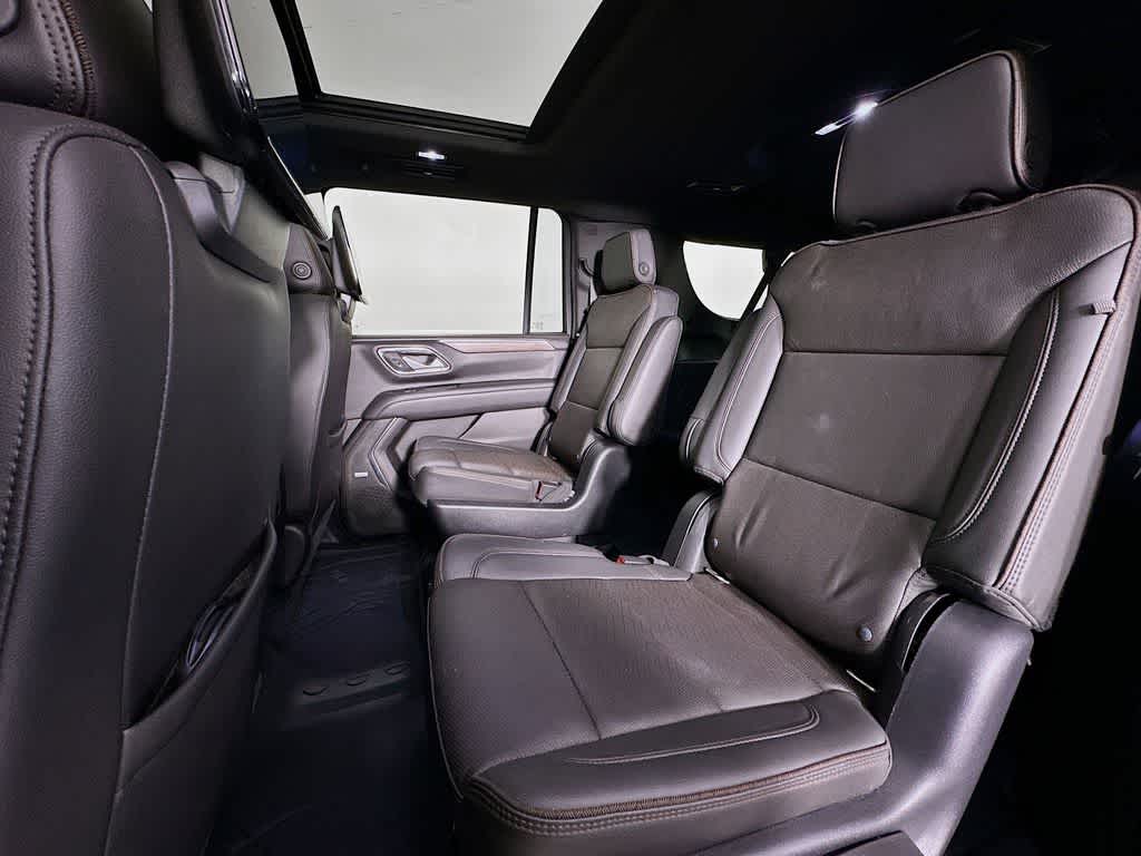 Thumbnail: 2021 Chevrolet Suburban - 14