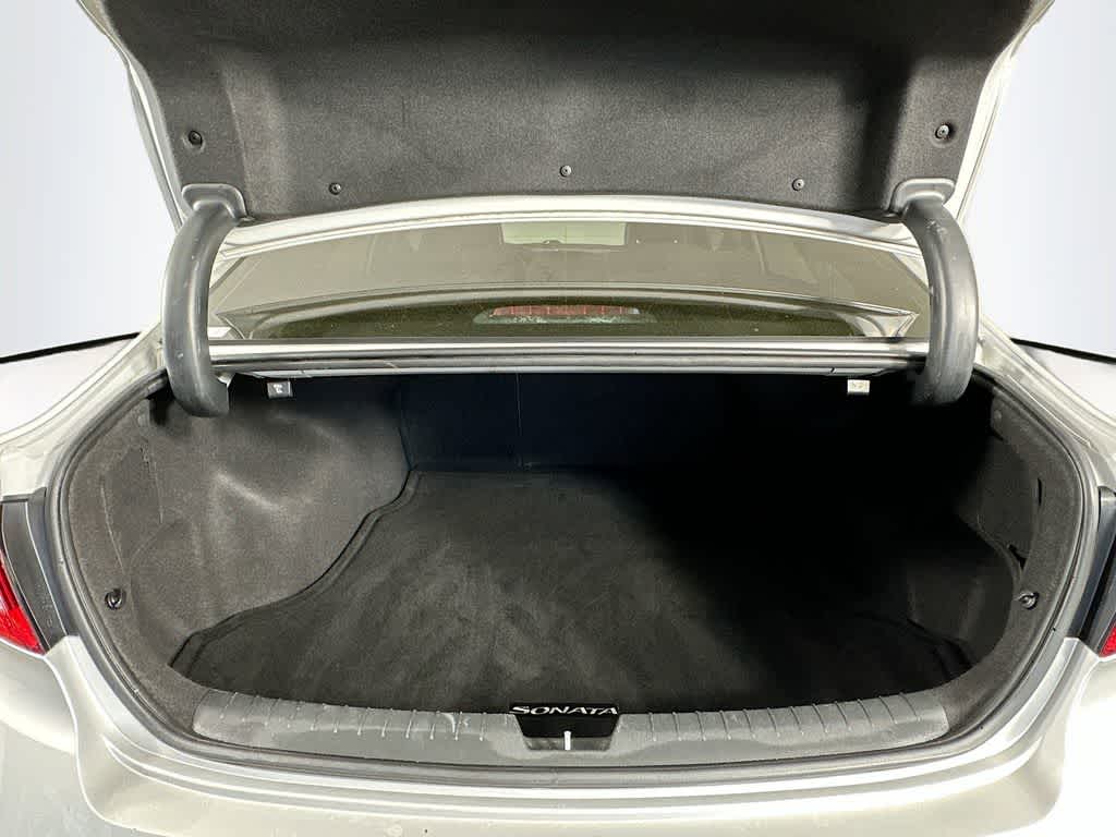 Thumbnail: 2016 Hyundai Sonata - 21