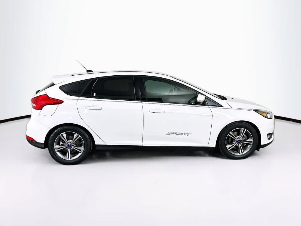 Thumbnail: 2016 Ford Focus - 25