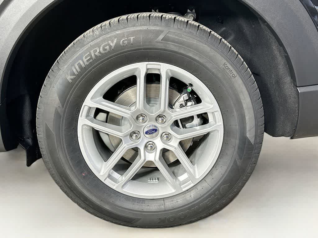 Thumbnail: 2026 Ford Explorer - 7