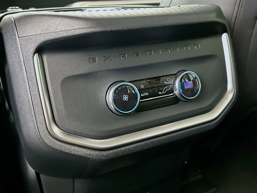 Thumbnail: 2026 Ford Expedition - 13