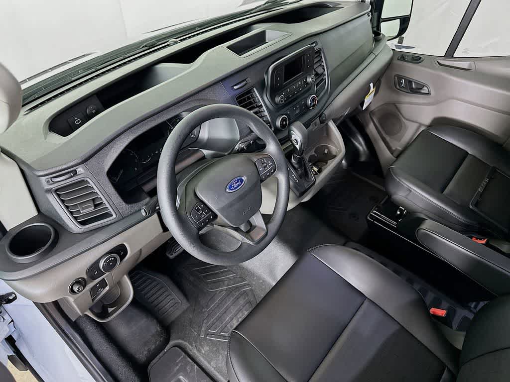 2025 Ford Transit Series 250 2