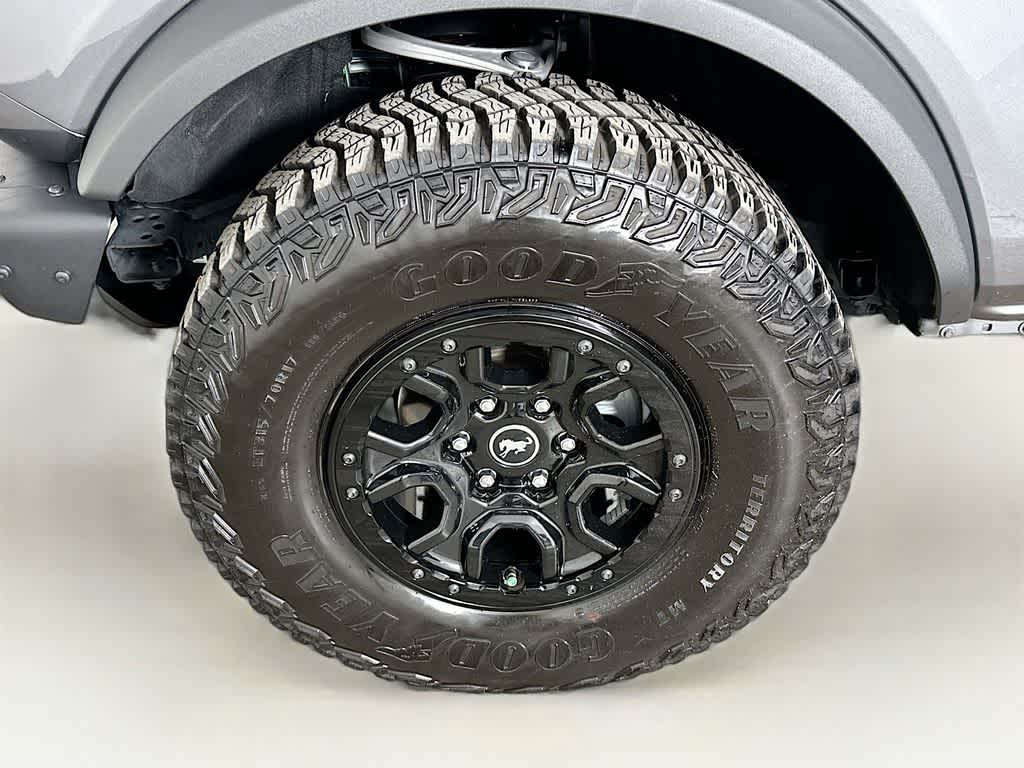 Thumbnail: 2024 Ford Bronco - 8