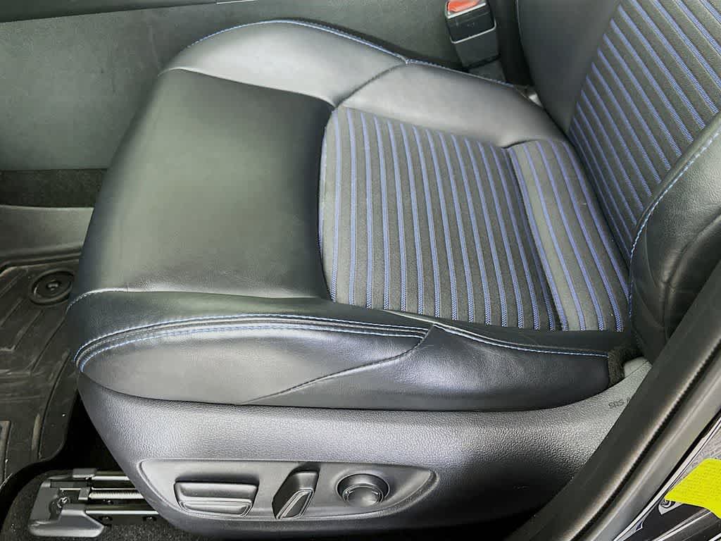 Thumbnail: 2020 Toyota RAV4 - 30