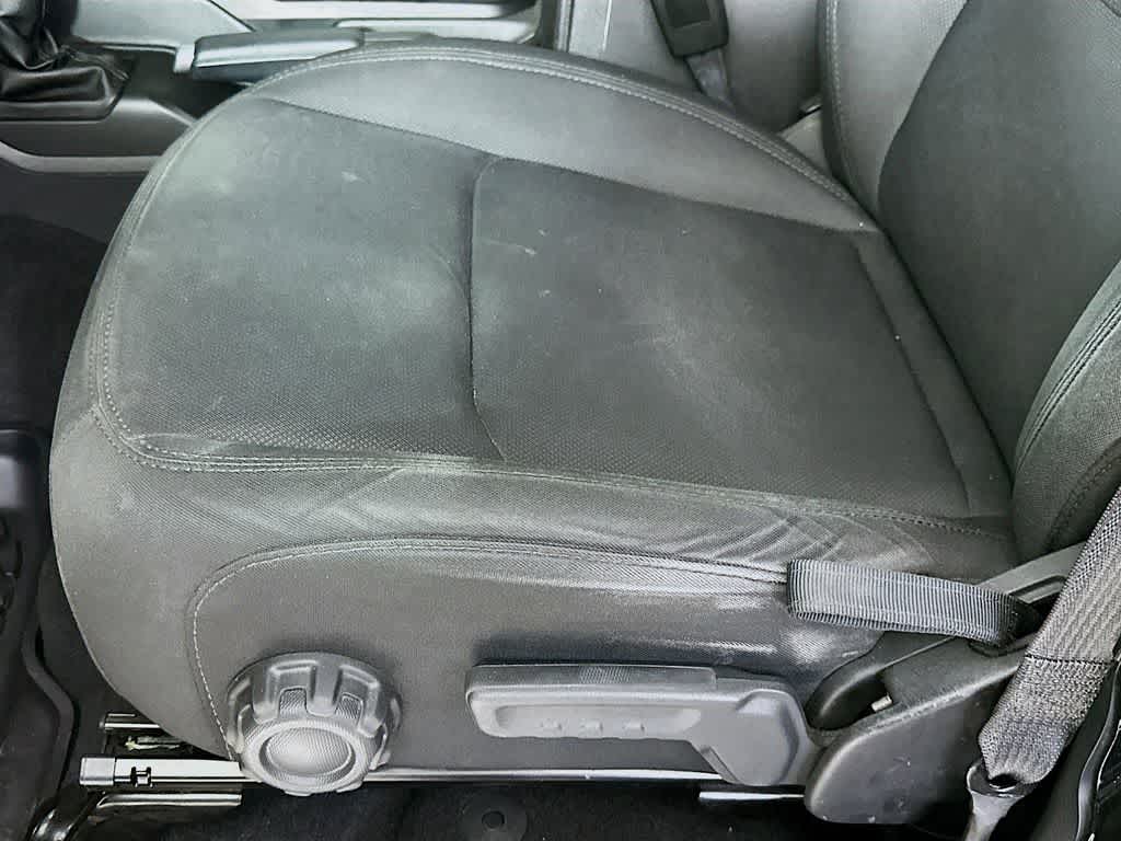 Thumbnail: 2018 Jeep Wrangler - 28