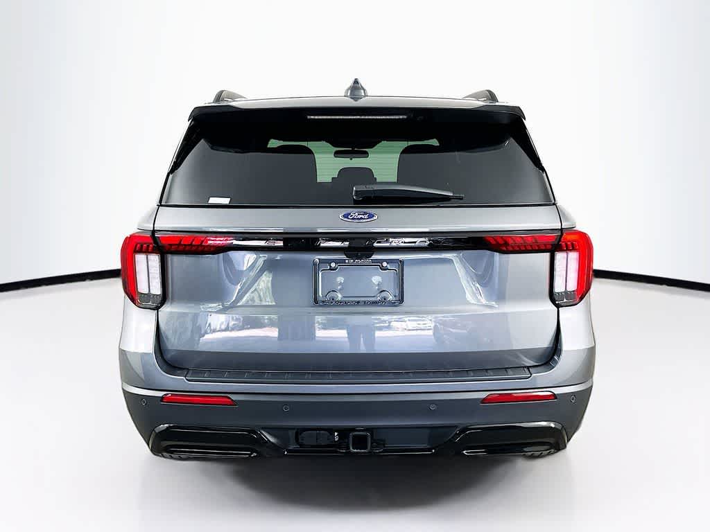 Thumbnail: 2026 Ford Explorer - 5
