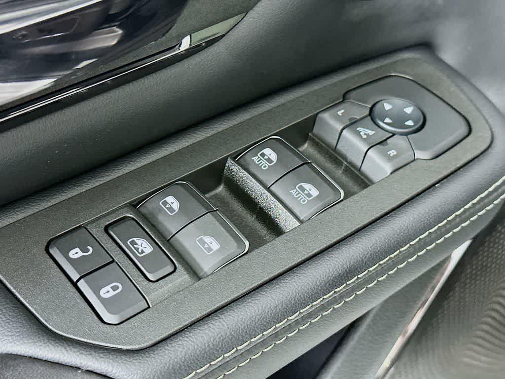 Thumbnail: 2025 RAM 1500 - 29