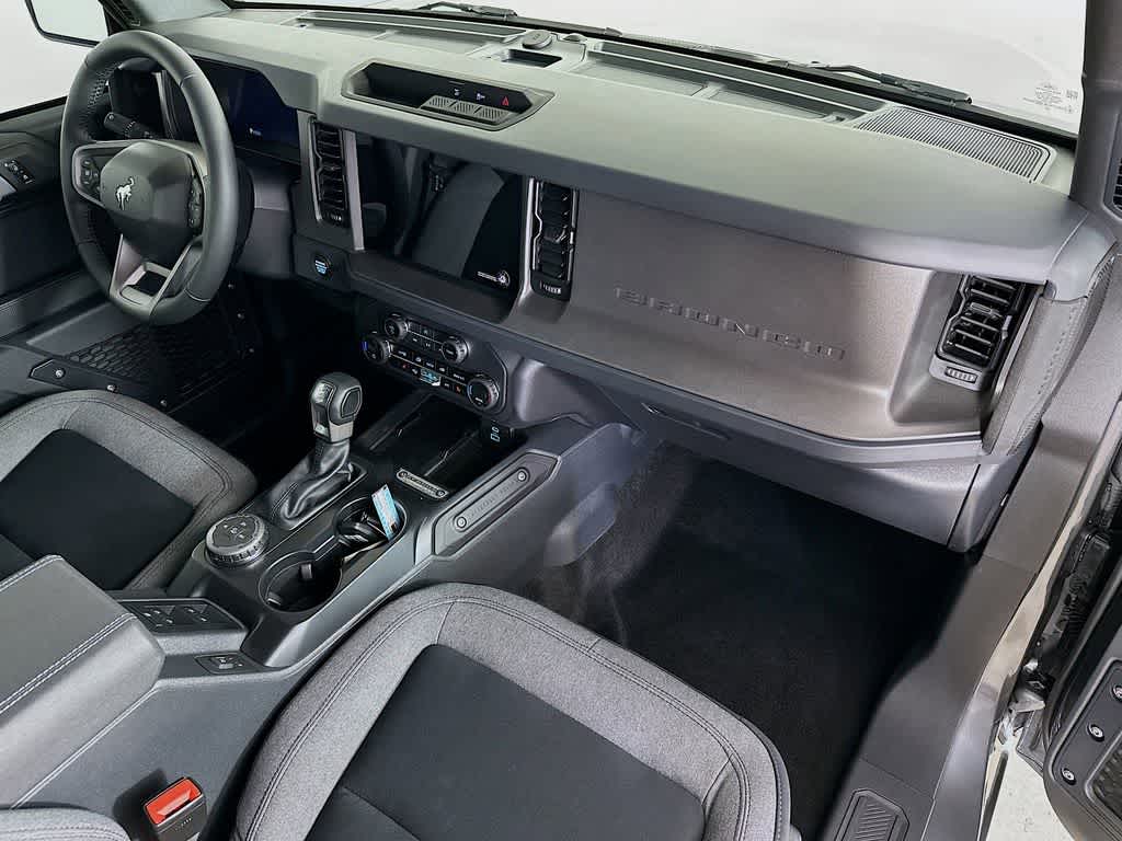 Thumbnail: 2025 Ford Bronco - 32