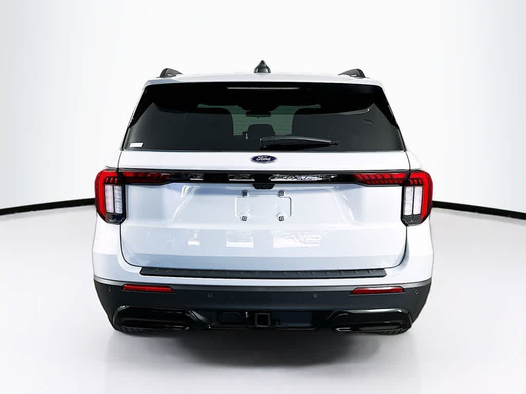 Thumbnail: 2026 Ford Explorer - 5