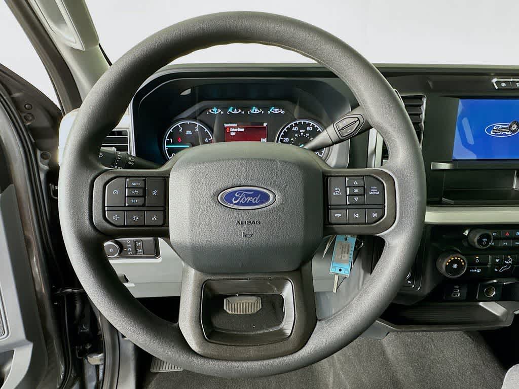 Thumbnail: 2025 Ford F-350 - 15