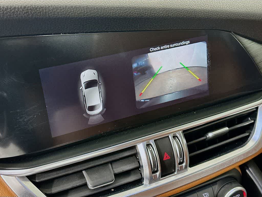 Thumbnail: 2018 Alfa Romeo Giulia - 29