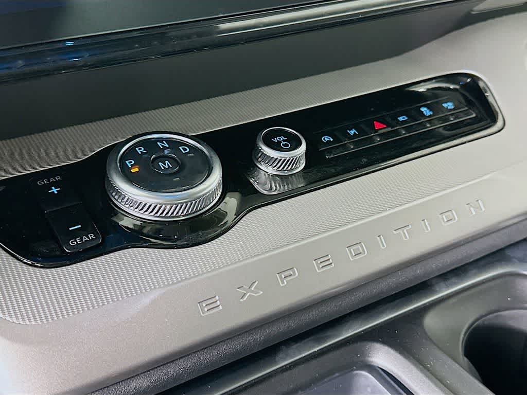 Thumbnail: 2026 Ford Expedition - 18