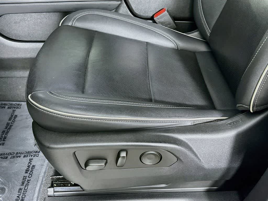 Thumbnail: 2023 Chevrolet Suburban - 30