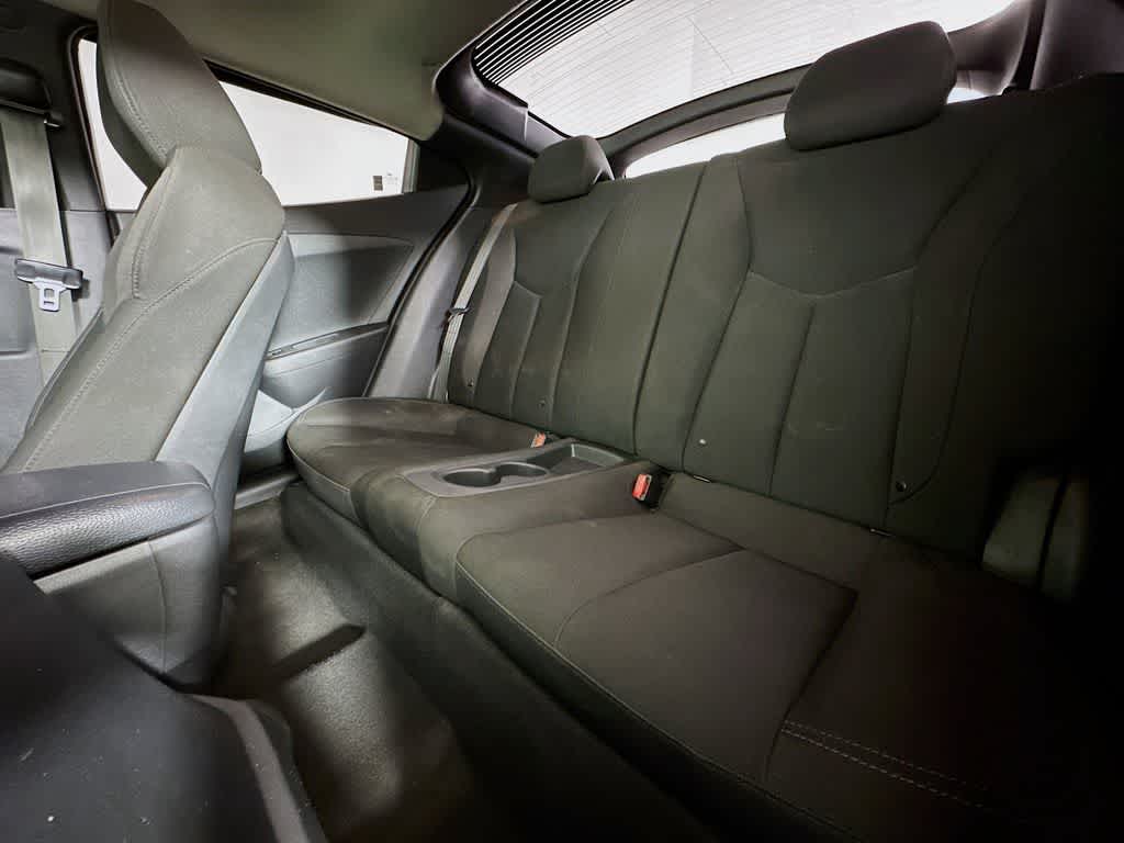 Thumbnail: 2015 Hyundai Veloster - 13