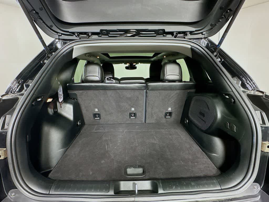 Thumbnail: 2022 Jeep Cherokee - 21