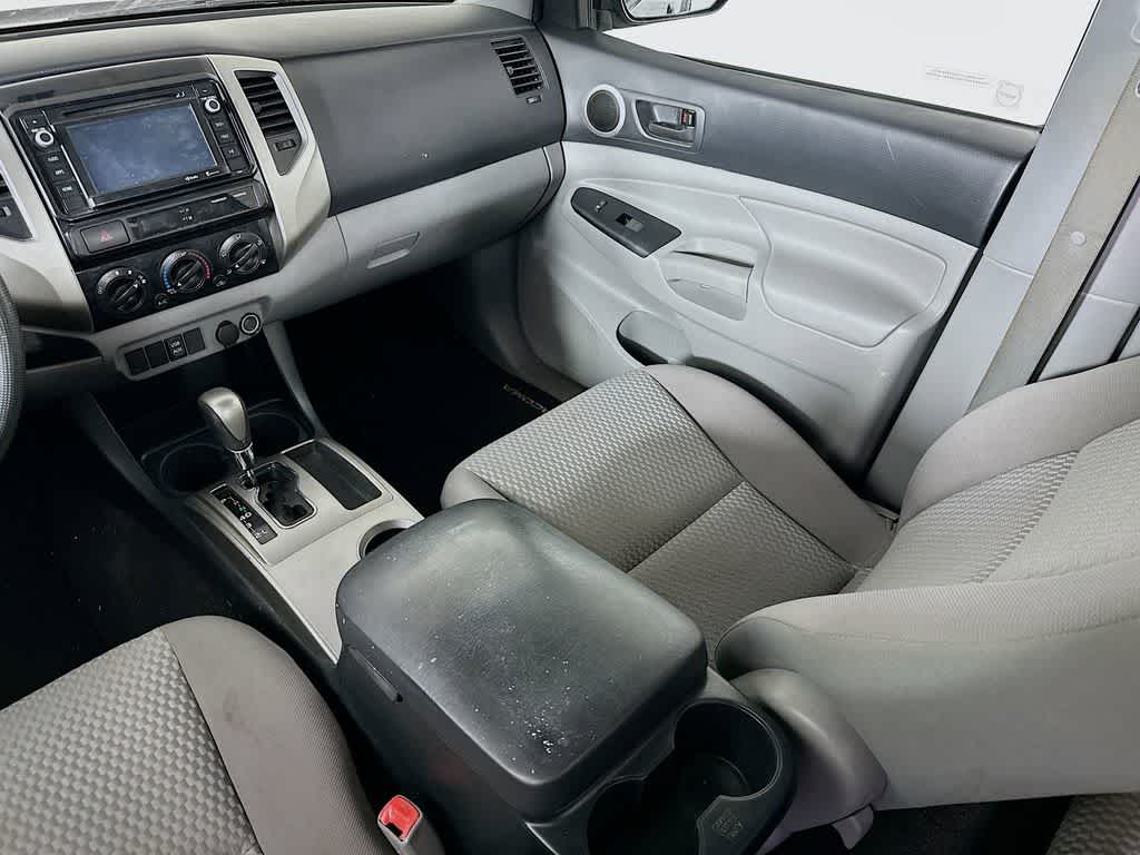 Thumbnail: 2014 Toyota Tacoma - 11
