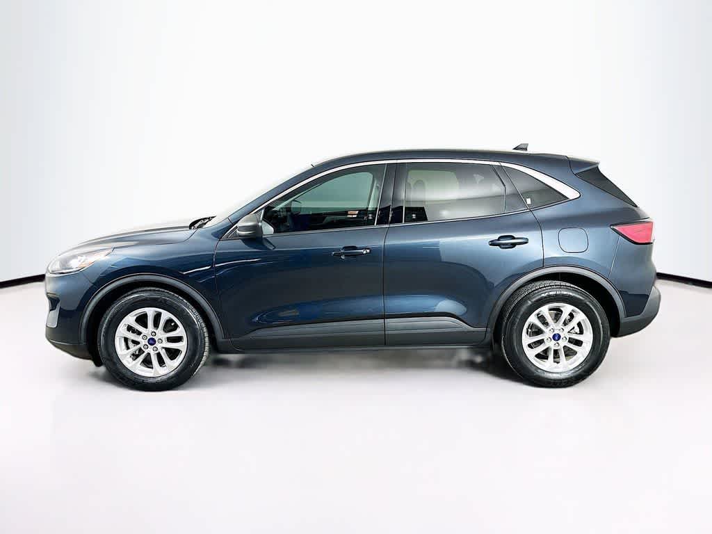 Thumbnail: 2022 Ford Escape - 3