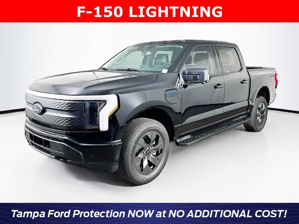 2025 Ford F-150 Lightning Flash's photo