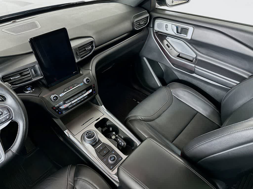 Thumbnail: 2020 Ford Explorer - 11