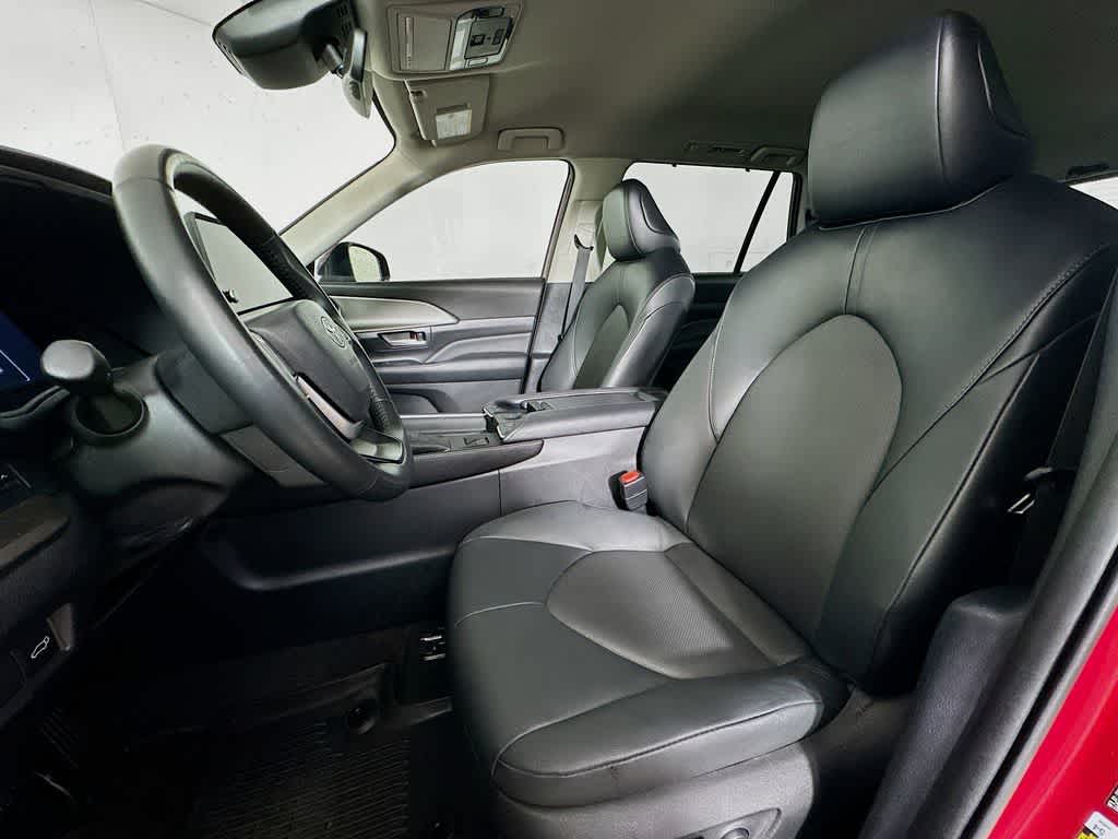 Thumbnail: 2024 Toyota Grand Highlander - 12